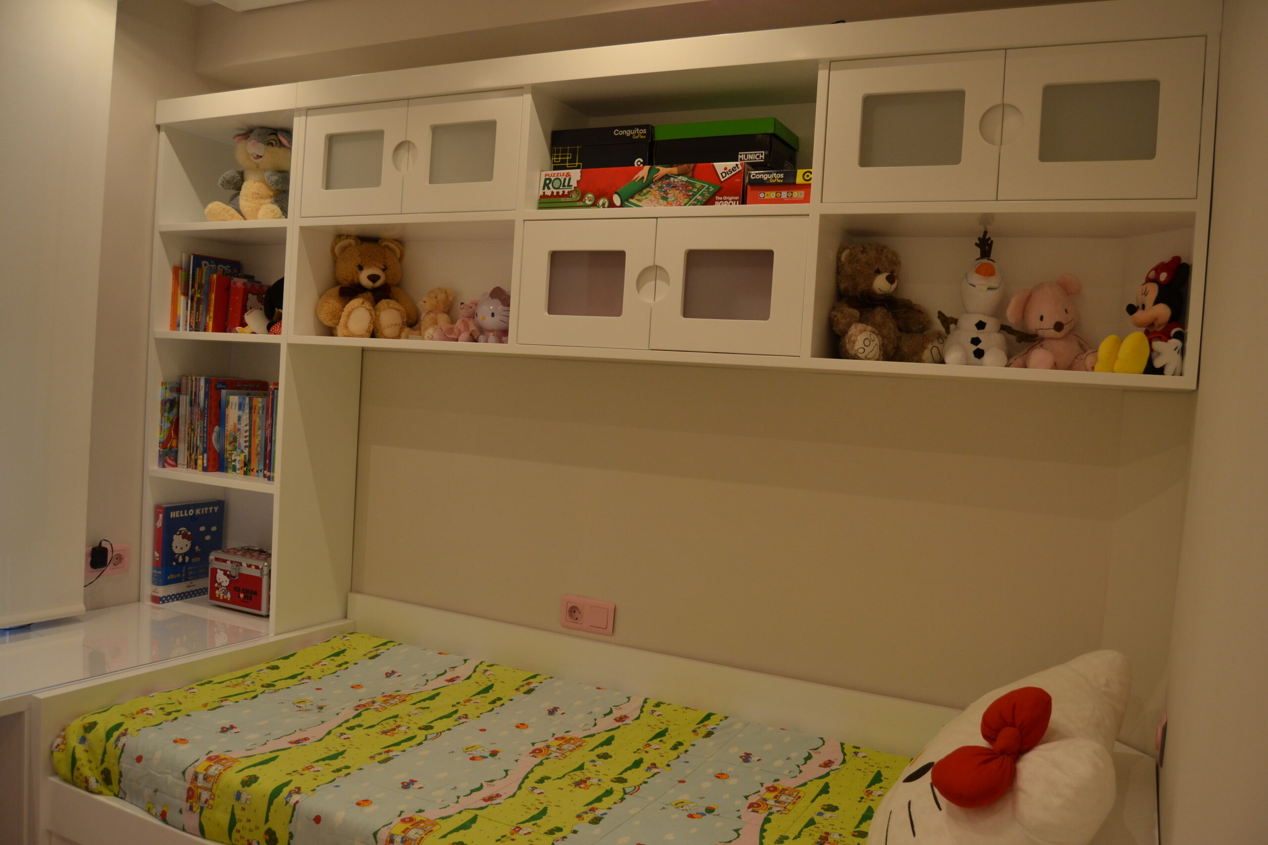 Dormitorio juvenil completo en Asturias